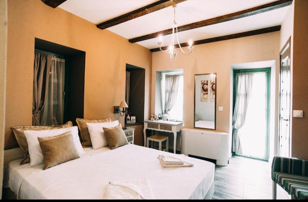 Axiokersa Suites Самотракі Екстер'єр фото