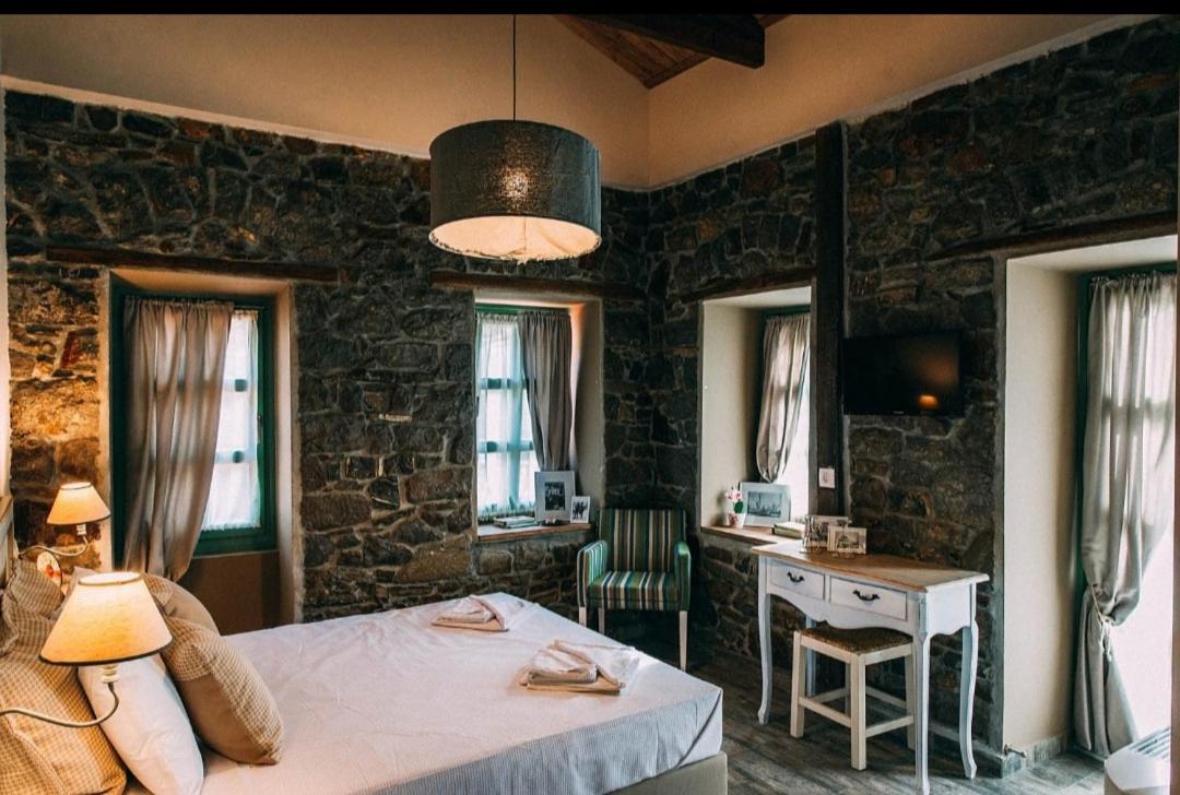 Axiokersa Suites Самотракі Екстер'єр фото