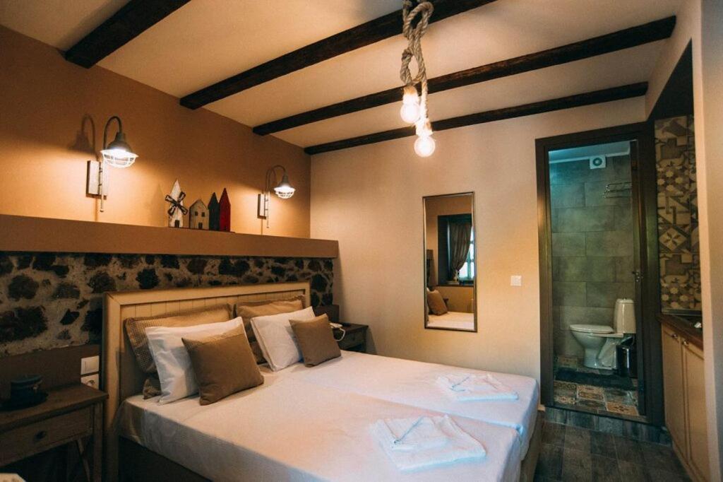 Axiokersa Suites Самотракі Екстер'єр фото